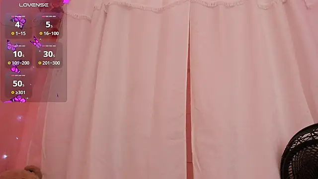 AliaAsad's cam snapshot