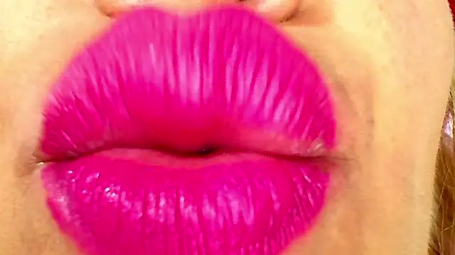 shannon_kinne_'s cam snapshot