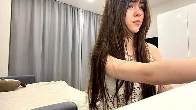 GuyedTheobid's cam snapshot