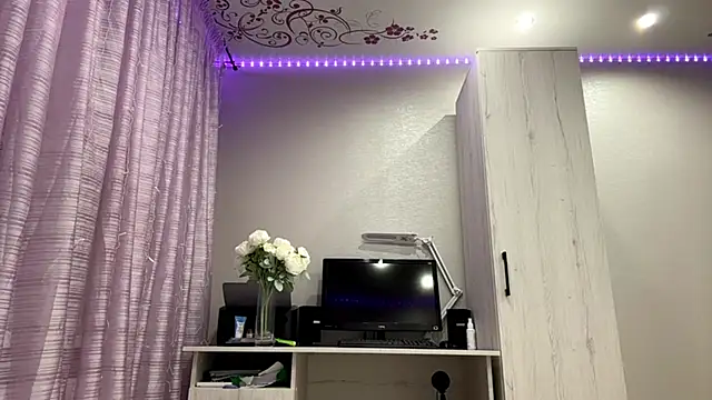 Freya_land's cam snapshot