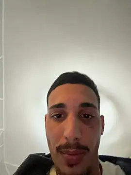 piccolo2002 live sex cam