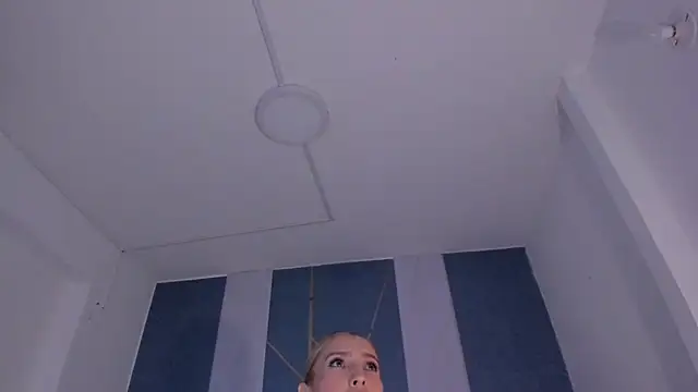 Swt_skinny_'s cam snapshot