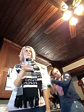 BeautifulFire23's cam snapshot