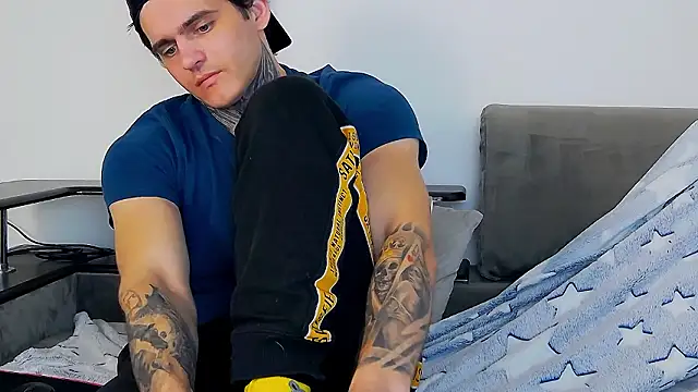 CarterCole's cam snapshot