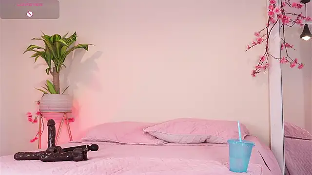 mili_moon_'s cam snapshot