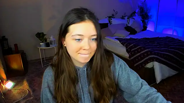 AlluringLookk's cam snapshot