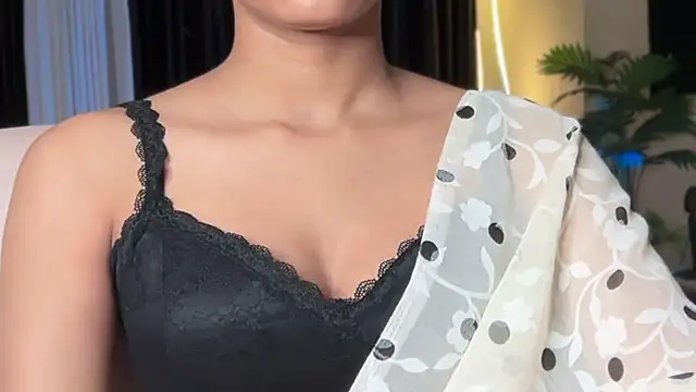 Wow-nisha live sex cam