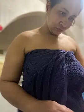 Carola-Ross live sex cam