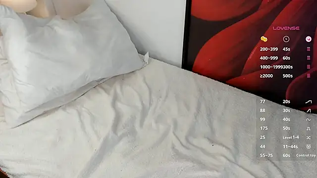 Love_audirs6's cam snapshot