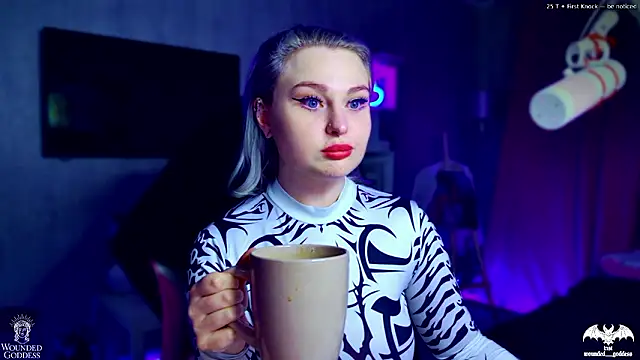 Wounded_Goddess_'s cam snapshot