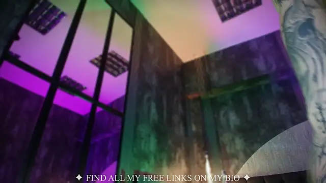 Charlotte_Germanotta_ live sex cam