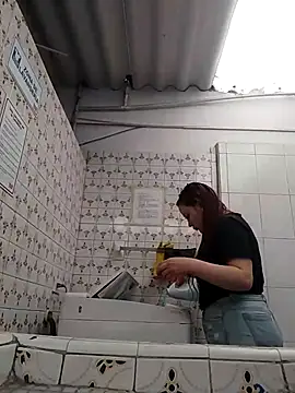 Crystaa12's cam snapshot