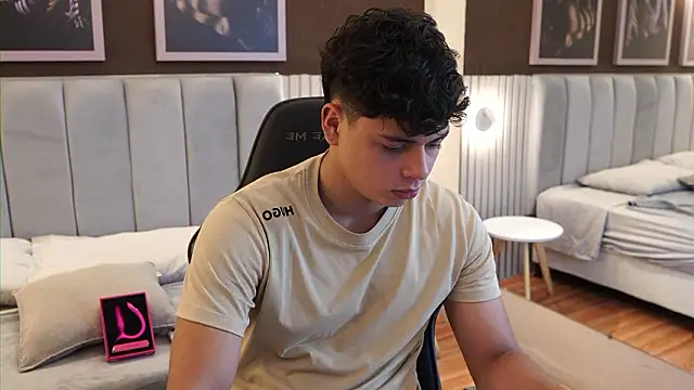 Ethan_occonor live sex cam