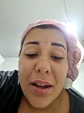 RuivaGiMisteriosa live sex cam