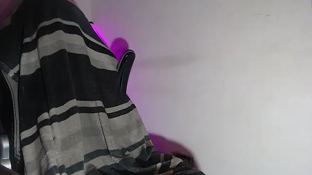 LuciferSantoryu live sex cam