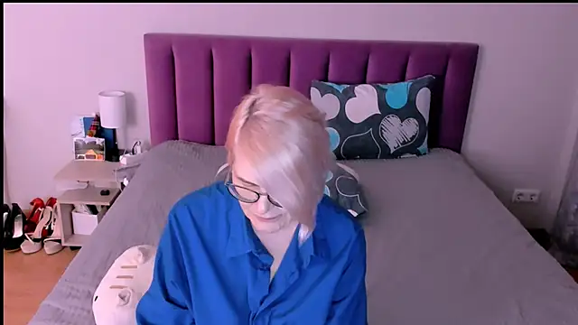 sabrinamacmarren's cam snapshot