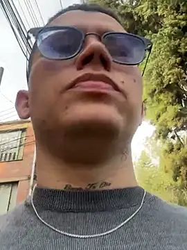 Kurtxxx22 live sex cam