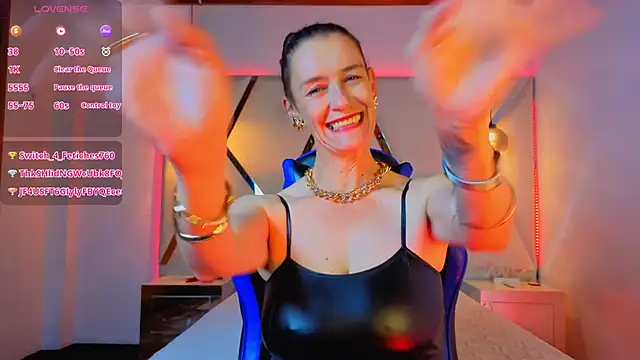 LeanaMaturex live sex cam