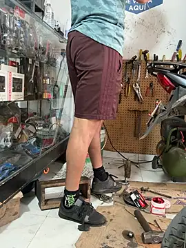 Paul22cm- live sex cam