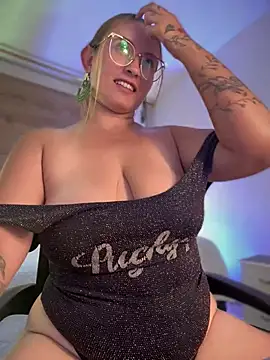 halaaa_1's cam snapshot