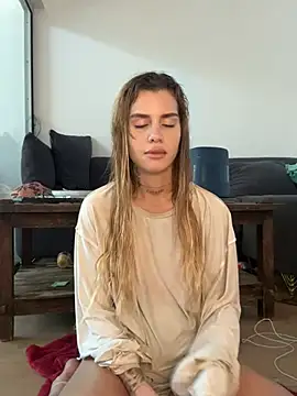 EmiliaCatalina live sex cam