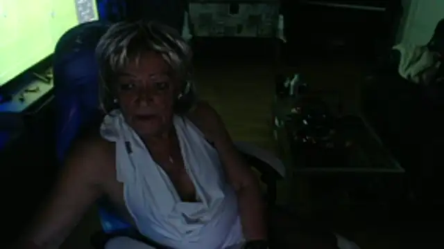 Anjela30 live sex cam