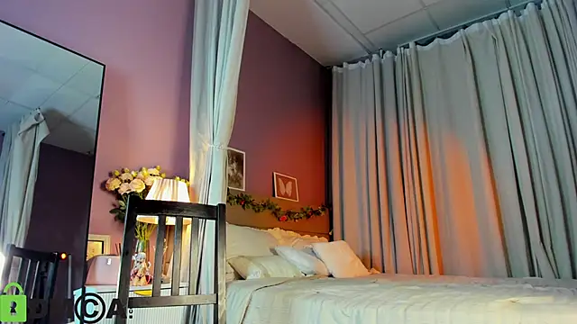 Dearly_Emily's cam snapshot