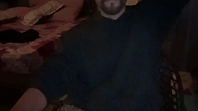 MakeMeAwareAah's cam snapshot