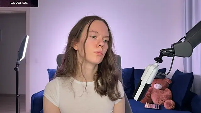 SharkyBaby live sex cam