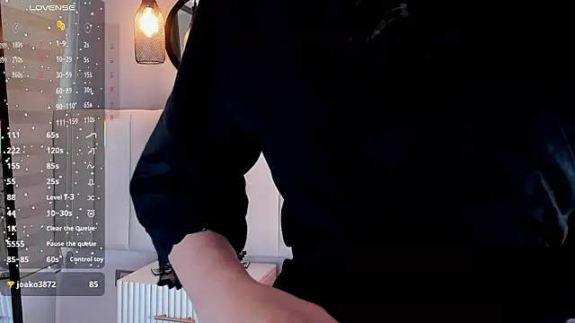 chelsea_bolton_'s cam snapshot