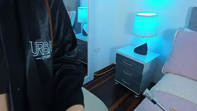 AdeleJhones's cam snapshot