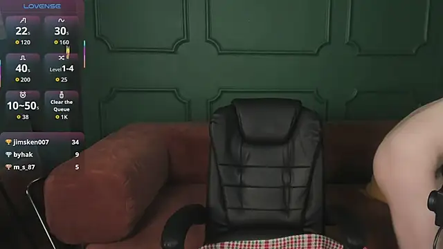 Tina_Tayllor_'s cam snapshot