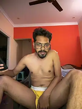 Stoner-boii-Cloudy-arhan live sex cam