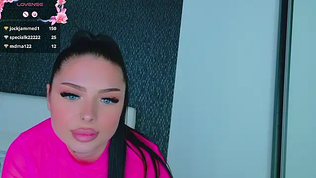 AshleyEttheenn's cam snapshot