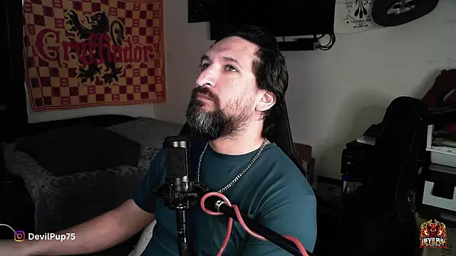 DevilPup75_'s cam snapshot