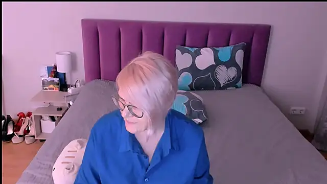 sabrinamacmarren's cam snapshot