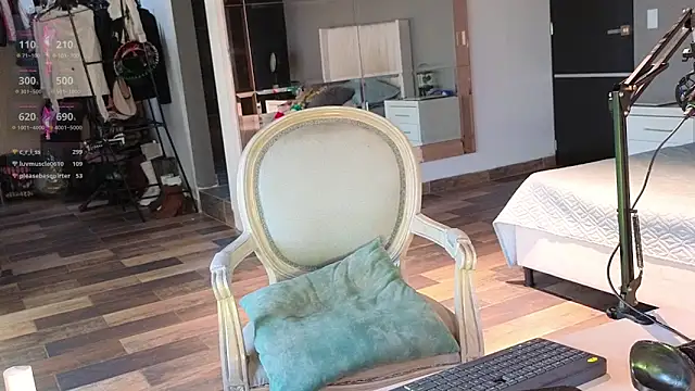 greyslopez's cam snapshot