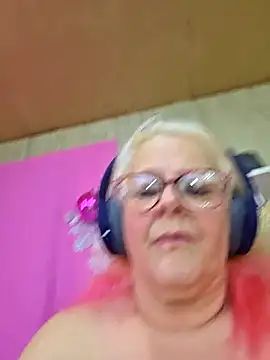 davisdesires@xh's cam snapshot