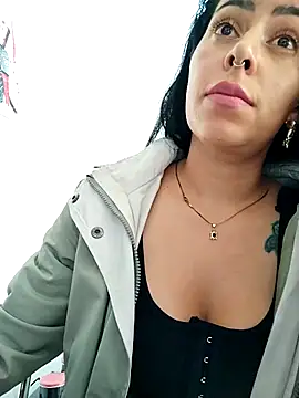 Luianna's cam snapshot