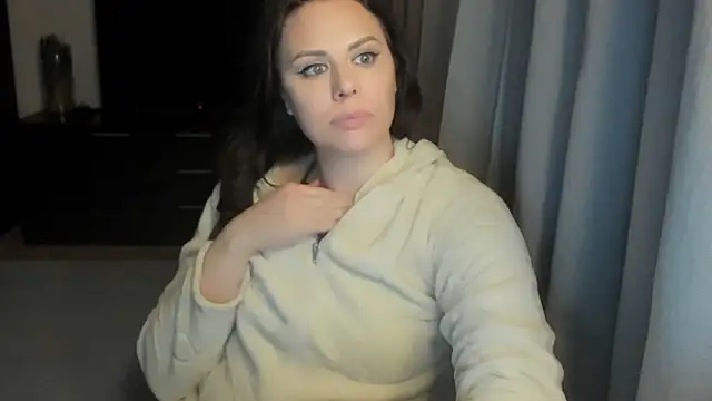 MollyCheiz's cam snapshot