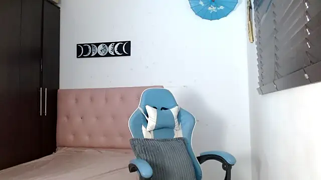 TokioStar's cam snapshot