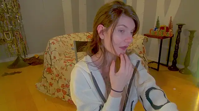 YourFavCanadianMILF's cam snapshot