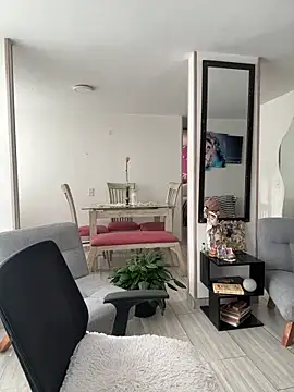 _Maraa's cam snapshot