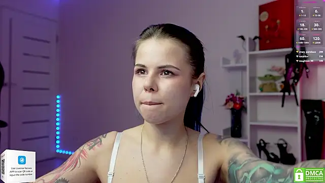 QueenAliceX's cam snapshot