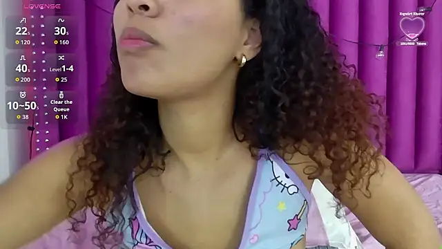 littleebonny's cam snapshot