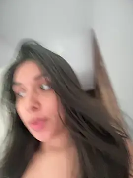 kiaraglam2's cam snapshot