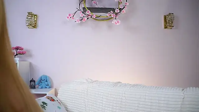 SunnivaCovil's cam snapshot