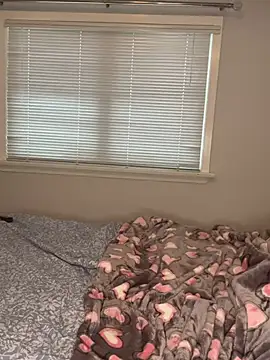 DaisyBlake's cam snapshot