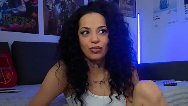 KiraQuinn1's cam snapshot