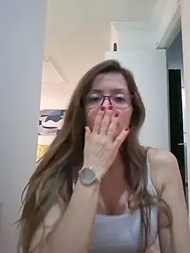 karina_warthon's cam snapshot